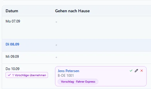 Vorschlagskarte im Fahrerplaner mit „Vorschlag · Fahrer Express“ und den Knöpfen Übernehmen, Ändern und Ablehnen